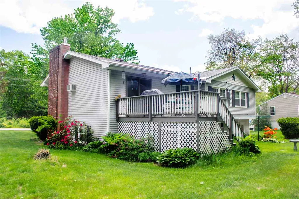 15 Pinewood Drive Somersworth NH 03878