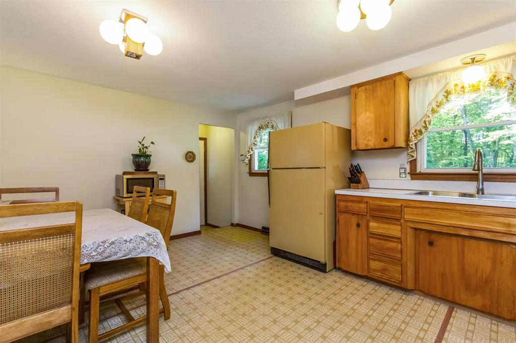 20 Fairway Drive Merrimack NH 03054