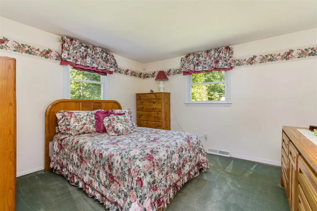 20 Fairway Drive Merrimack NH 03054