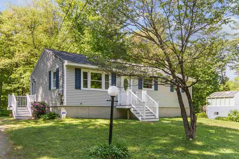 20 Fairway Drive Merrimack NH 03054