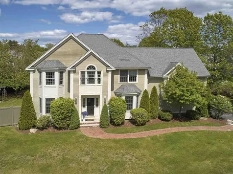 15 Playhouse Circle Hampton NH 03842