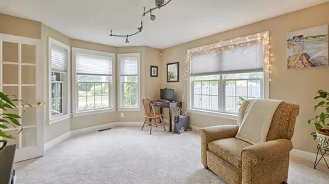 15 Playhouse Circle Hampton NH 03842