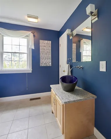 15 Playhouse Circle Hampton NH 03842