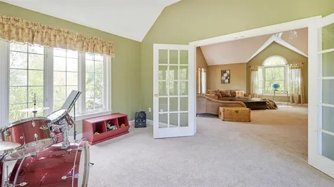 15 Playhouse Circle Hampton NH 03842