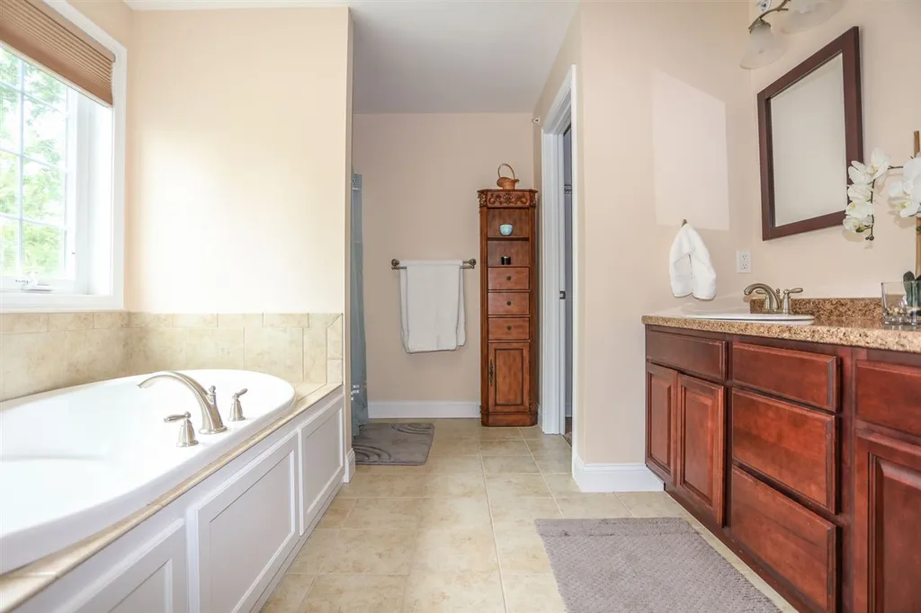 158 Jenkins Farm Road Chester NH 03036