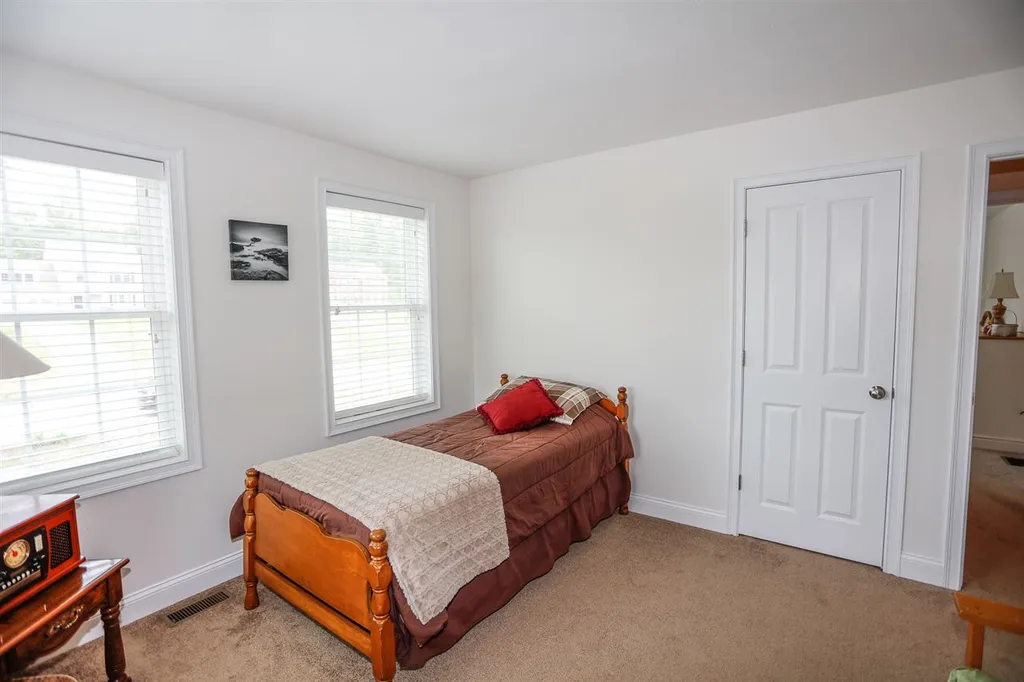 158 Jenkins Farm Road Chester NH 03036