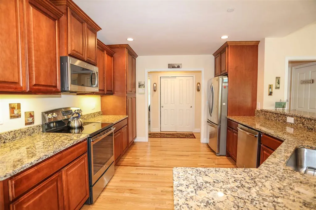 158 Jenkins Farm Road Chester NH 03036