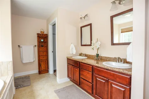158 Jenkins Farm Road Chester NH 03036