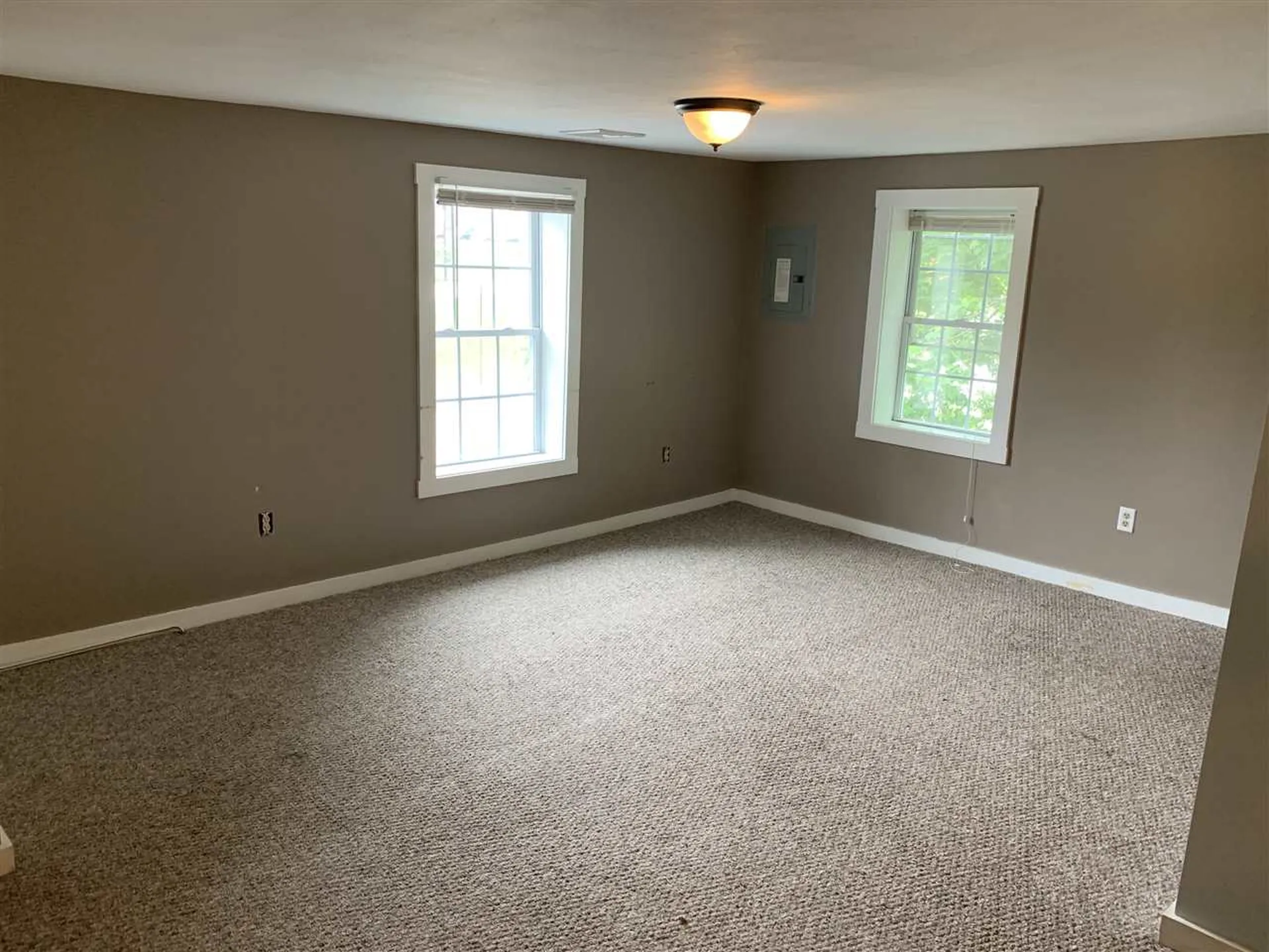 142 Pleasant Street Concord NH 03301