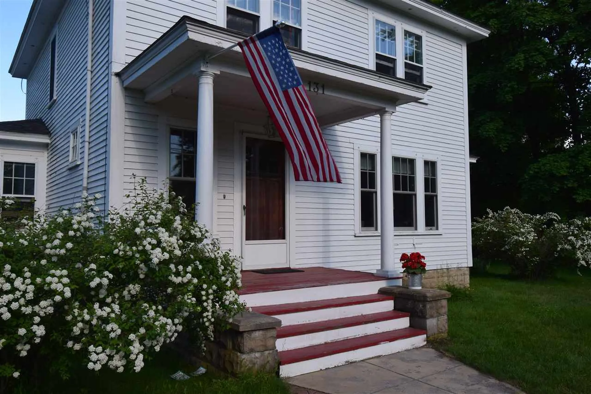 131 Main Street Kingston NH 03848