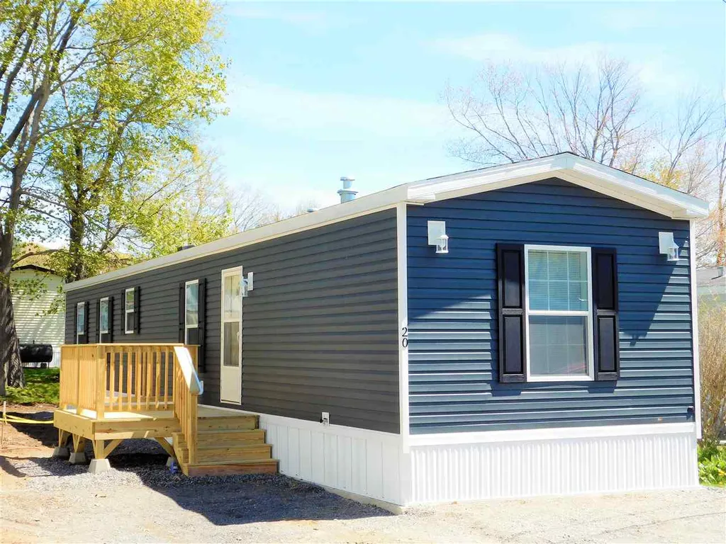 41 Seabreeze Drive North Hampton NH 03862