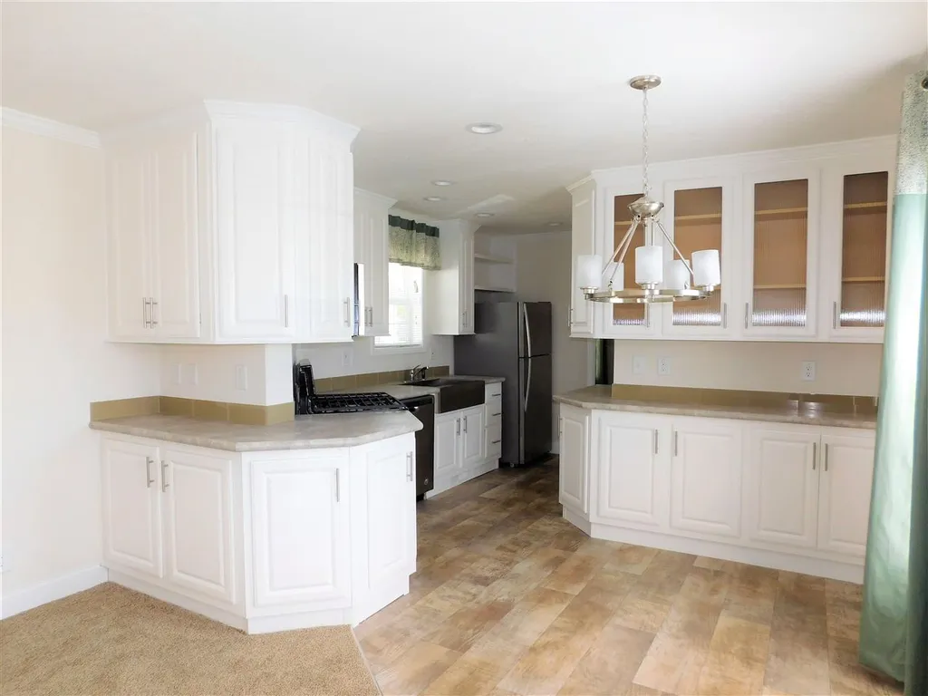 41 Seabreeze Drive North Hampton NH 03862