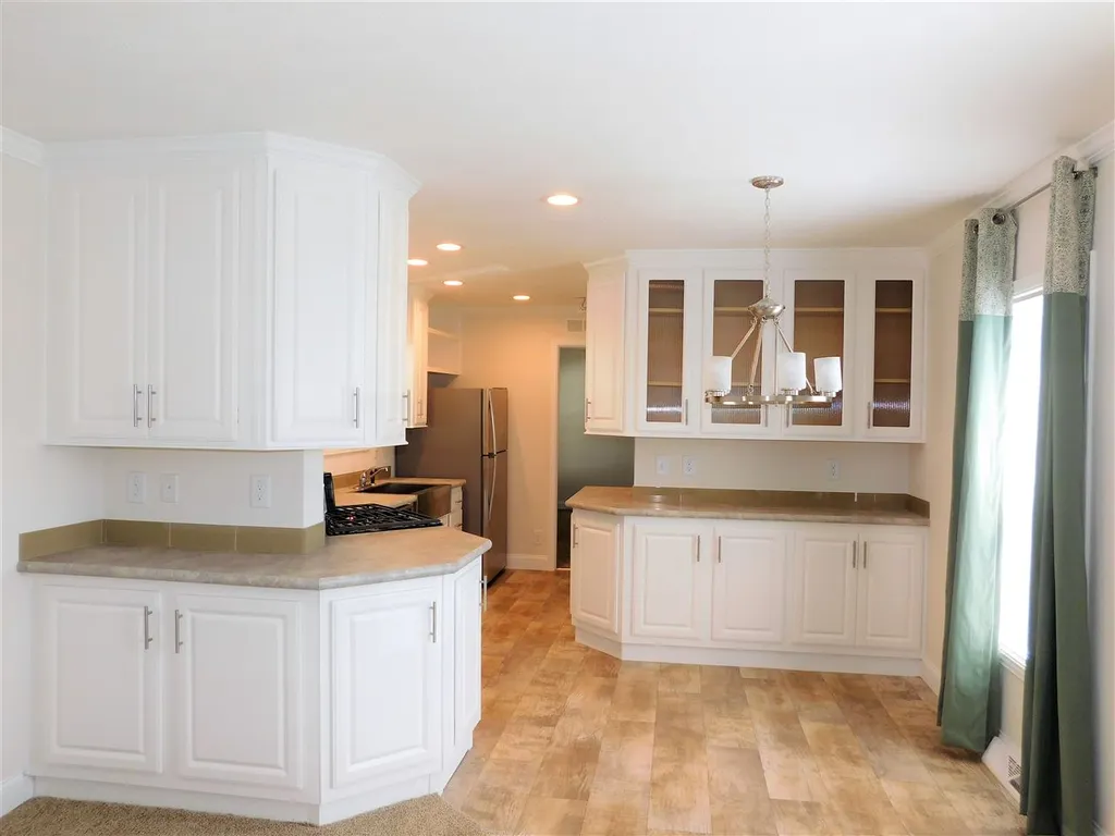 41 Seabreeze Drive North Hampton NH 03862