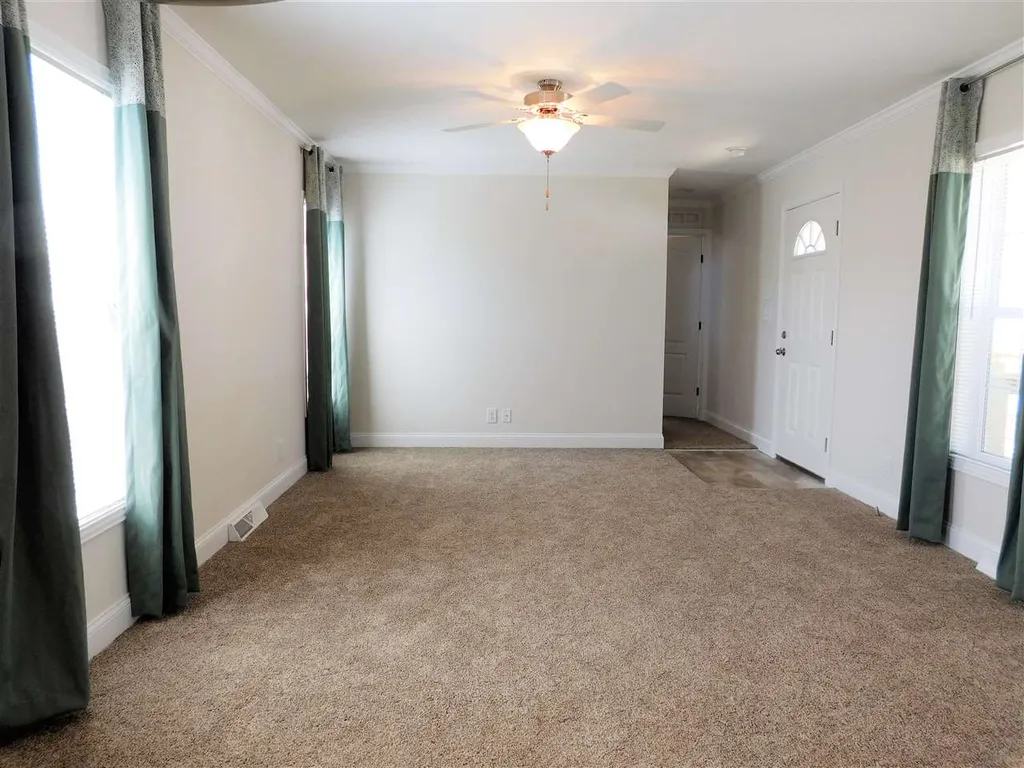 41 Seabreeze Drive North Hampton NH 03862