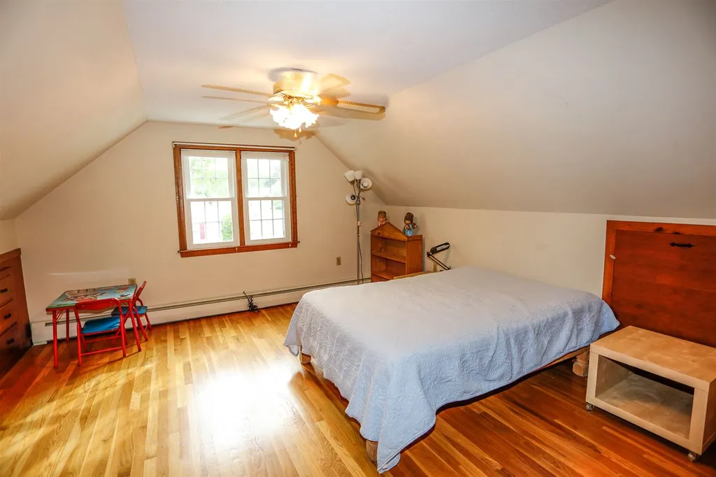 12 Trinity Drive Nashua NH 03063