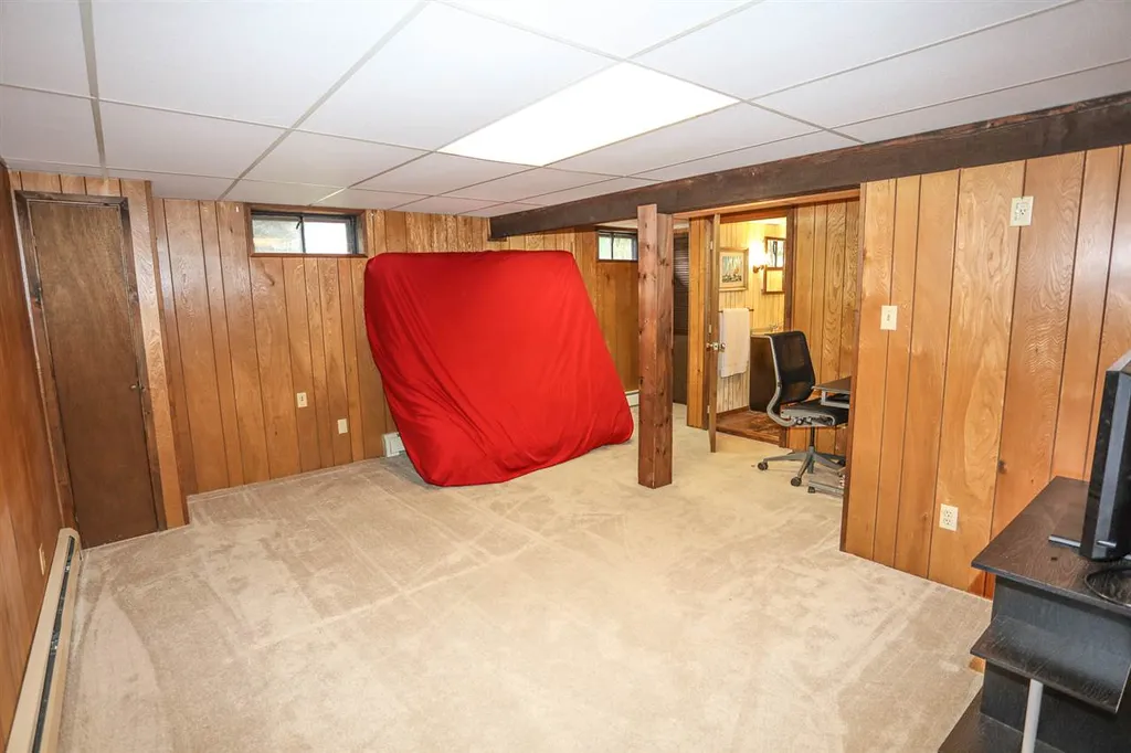 12 Trinity Drive Nashua NH 03063