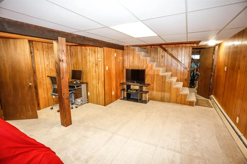 12 Trinity Drive Nashua NH 03063