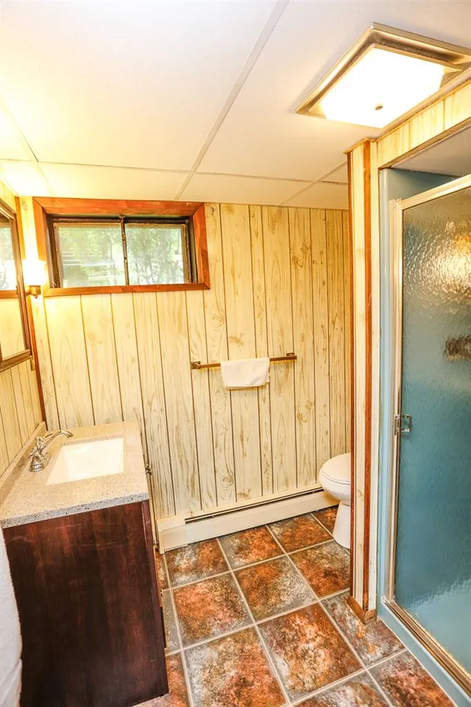 12 Trinity Drive Nashua NH 03063