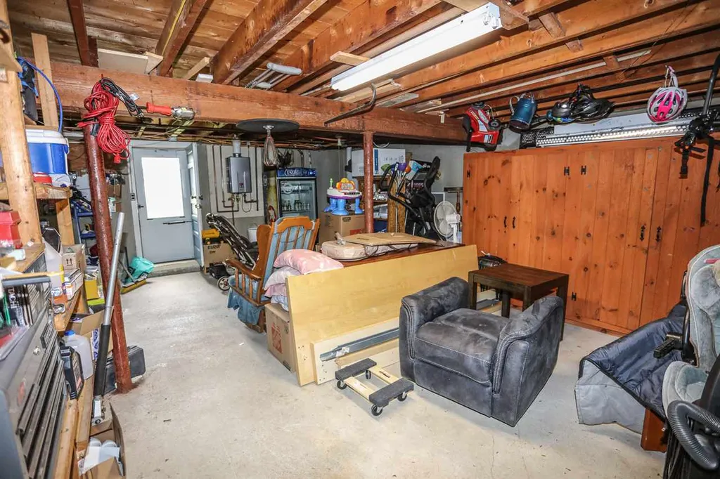 12 Trinity Drive Nashua NH 03063