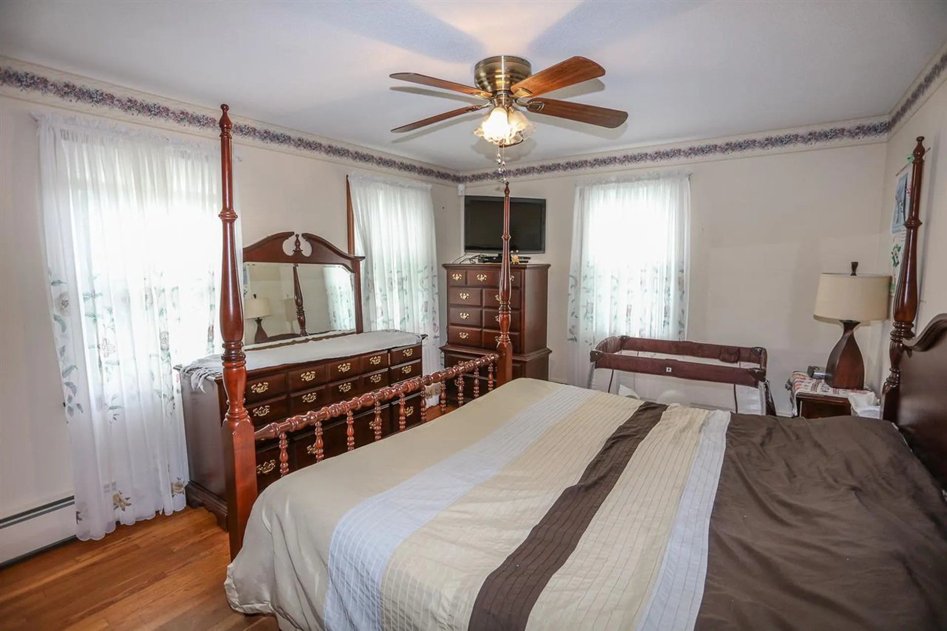12 Trinity Drive Nashua NH 03063