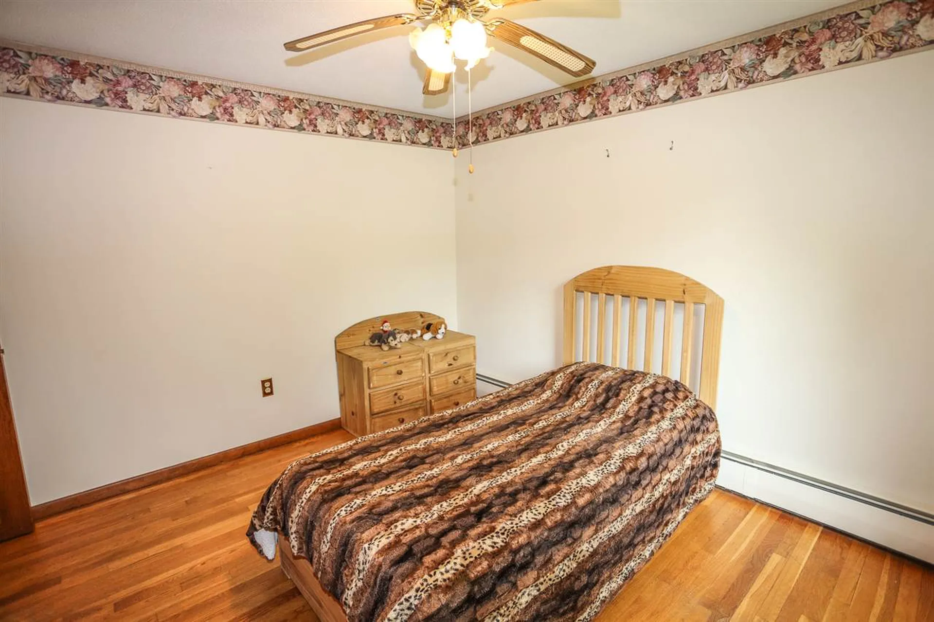 12 Trinity Drive Nashua NH 03063