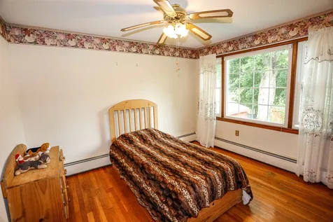 12 Trinity Drive Nashua NH 03063