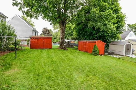 12 Trinity Drive Nashua NH 03063