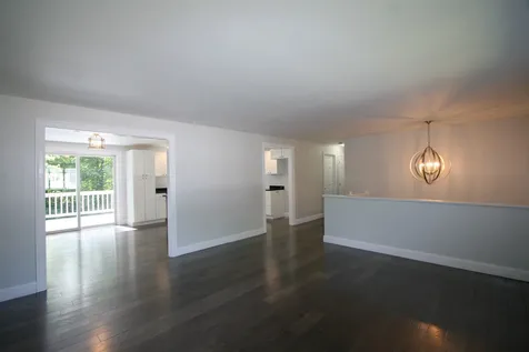 10 Taft Road Portsmouth NH 03801