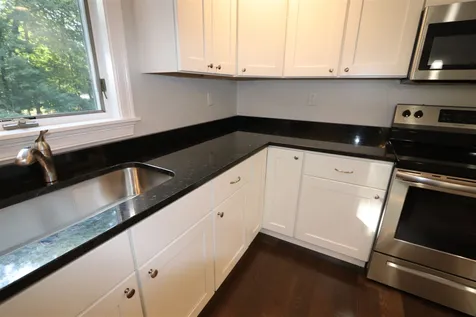 10 Taft Road Portsmouth NH 03801