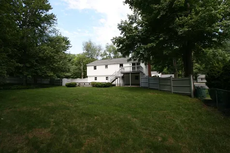 10 Taft Road Portsmouth NH 03801
