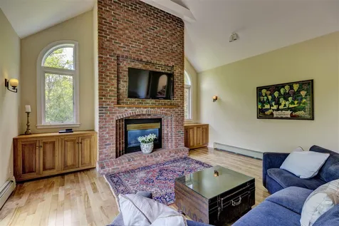 52 Berrill Farms Lane Hanover NH 03755