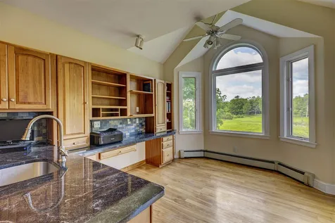 52 Berrill Farms Lane Hanover NH 03755