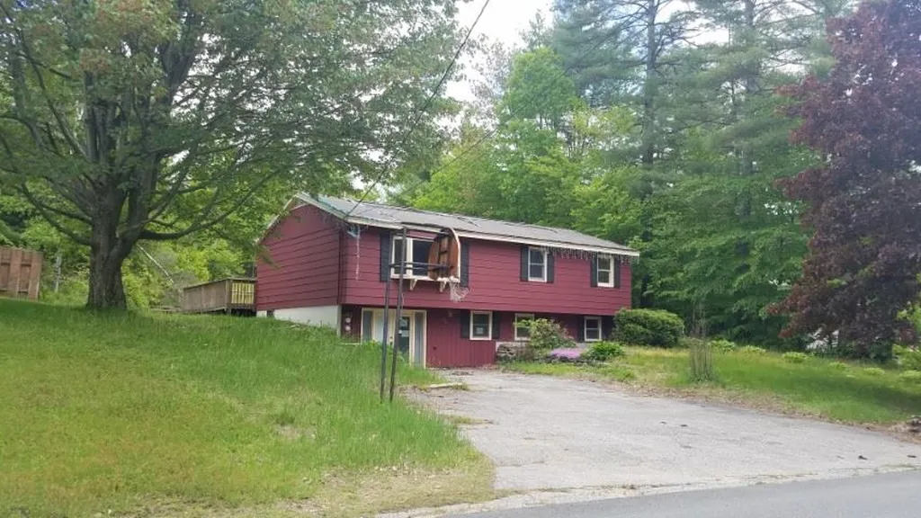 22 Karlene Street Newport NH 03773