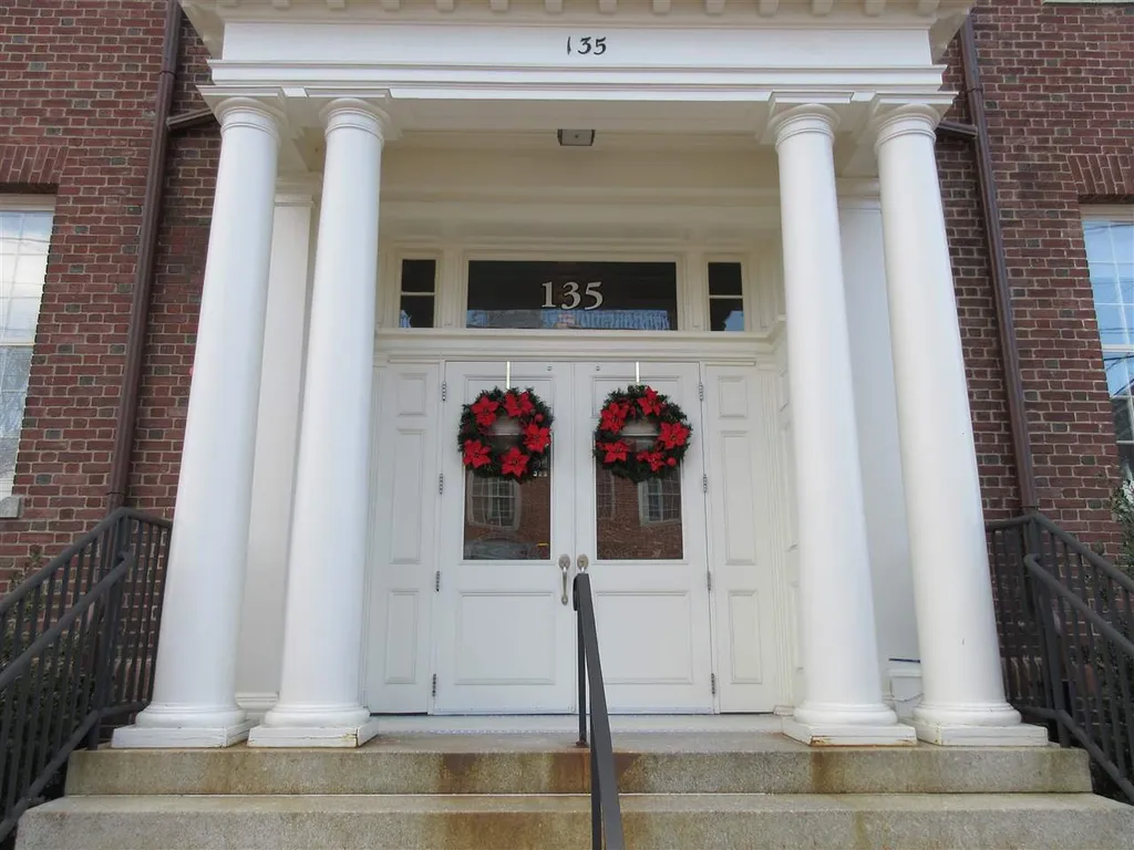 135 Daniel Street Portsmouth NH 03801