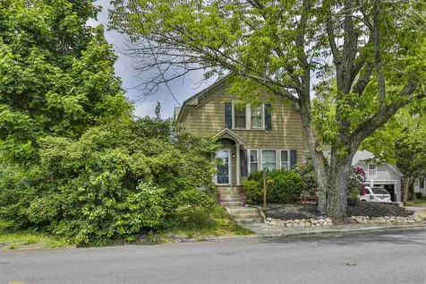 754 Lake Avenue Manchester NH 03109