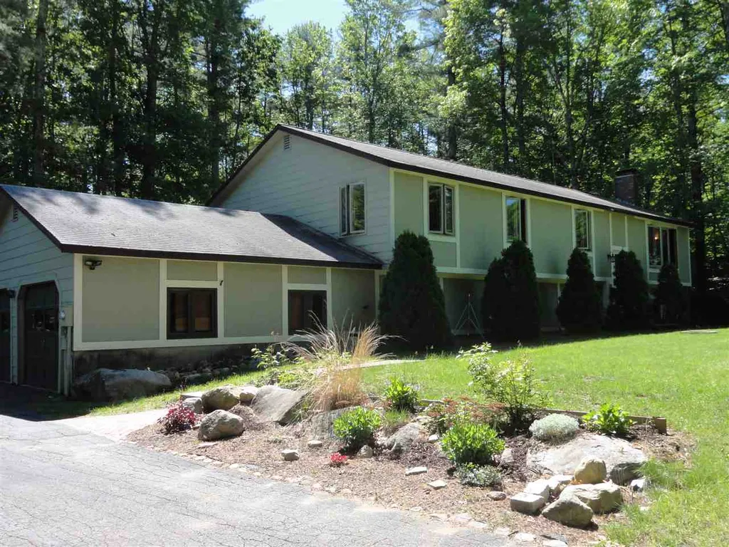 15 Greatstone Drive Merrimack NH 03054