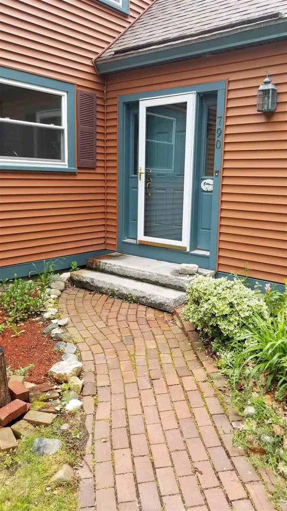 790 Hopkinton Road Hopkinton NH 03229