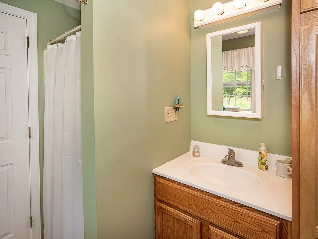 51 Ridgeview Drive Milton NH 03851
