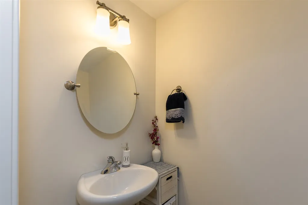 180 Drakeside Road Hampton NH 03842