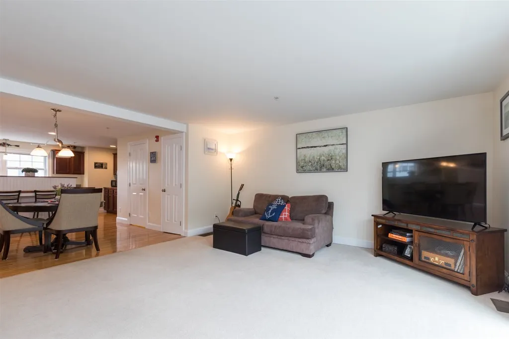 180 Drakeside Road Hampton NH 03842