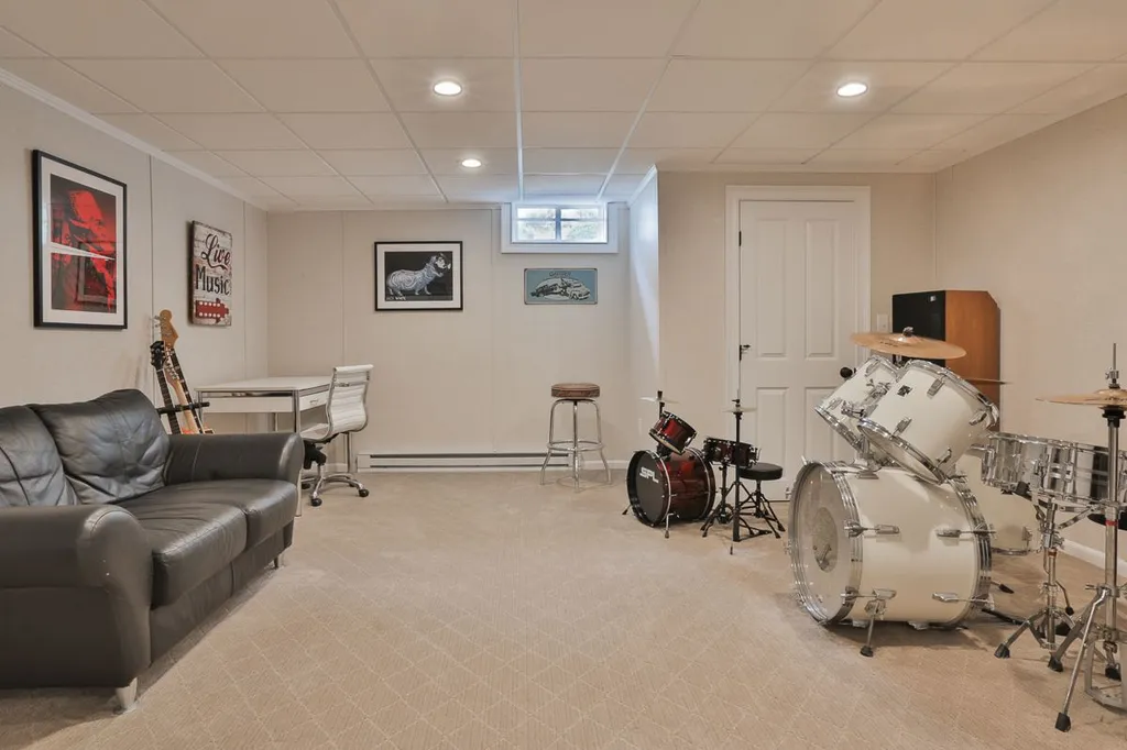 40 Burnham Road Windham NH 03087