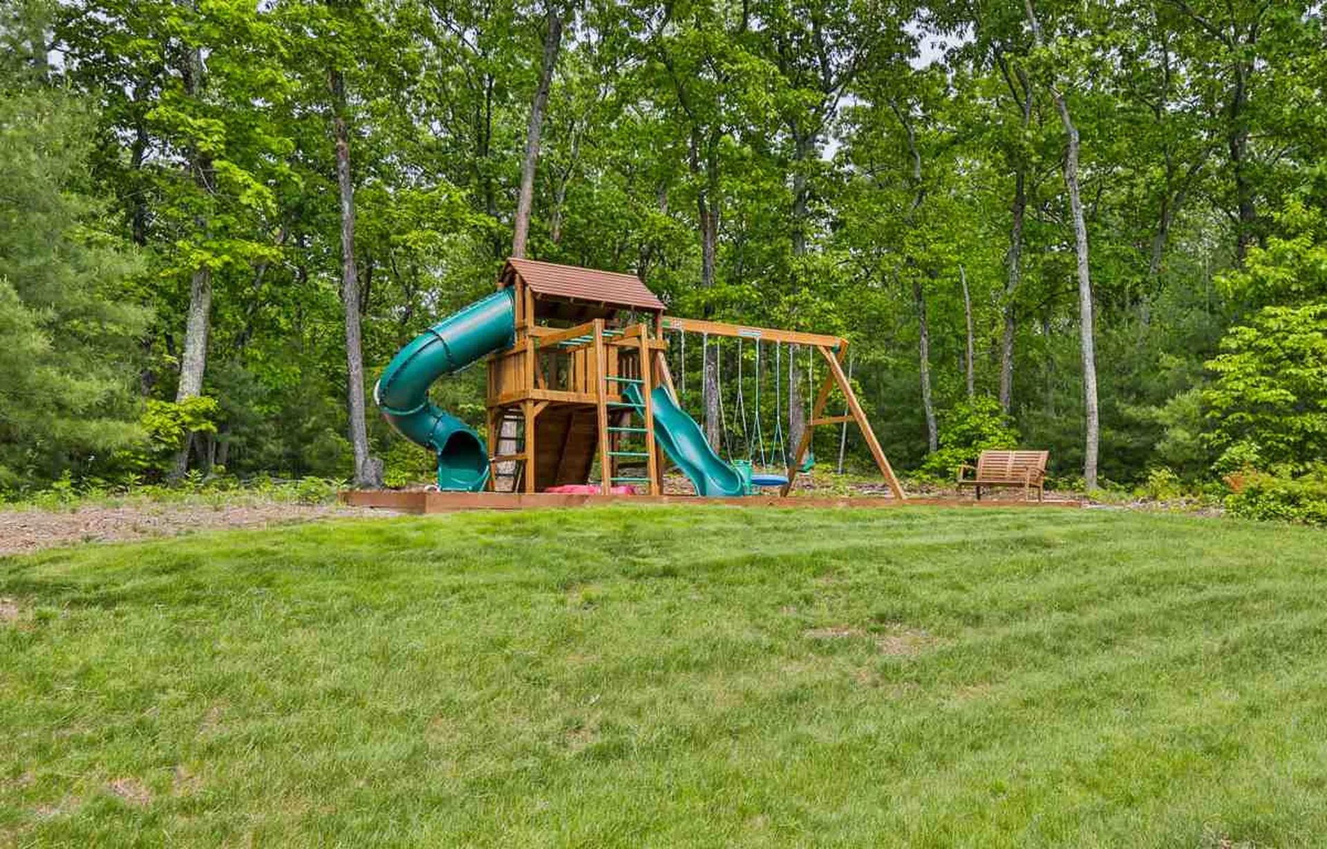 40 Burnham Road Windham NH 03087