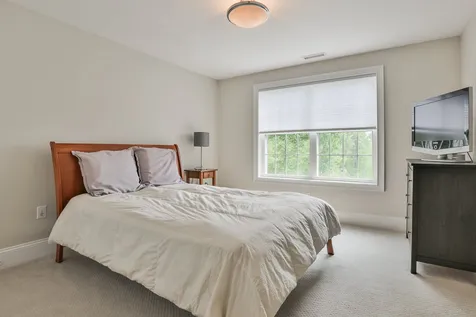 40 Burnham Road Windham NH 03087
