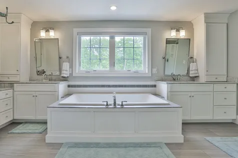 40 Burnham Road Windham NH 03087