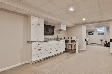 40 Burnham Road Windham NH 03087