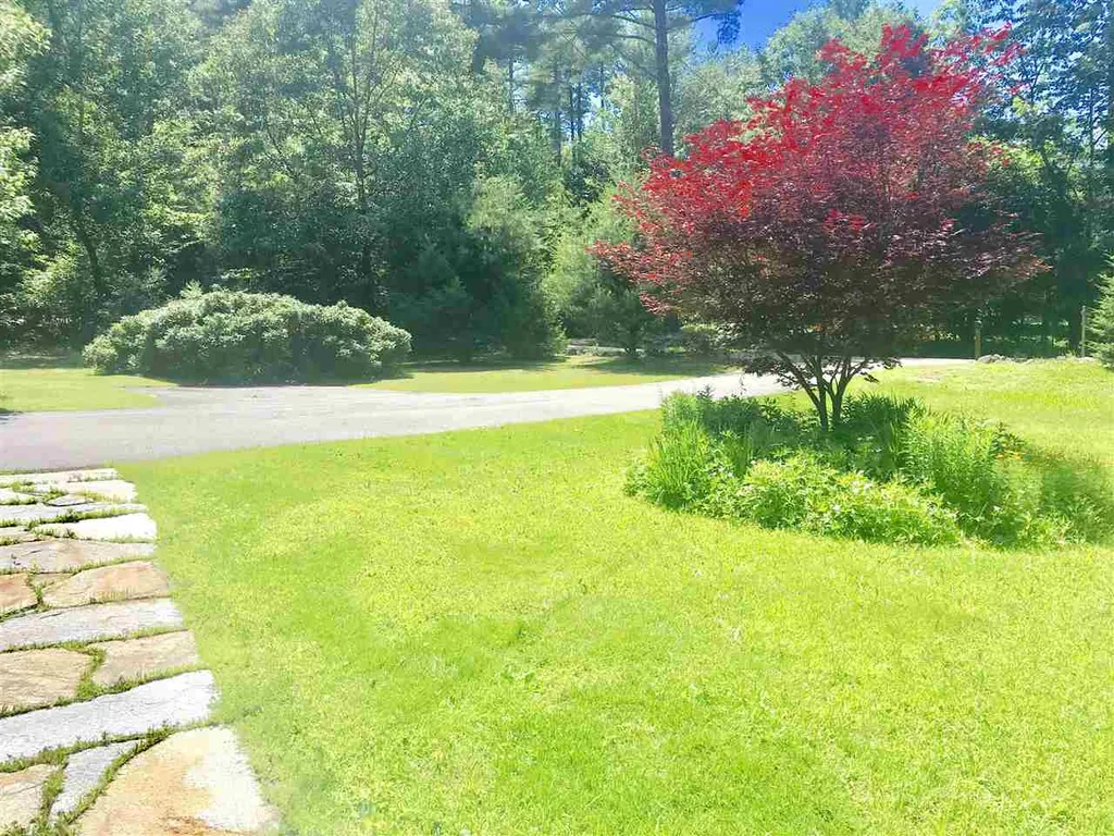 232 Hayden Road Hollis NH 03049