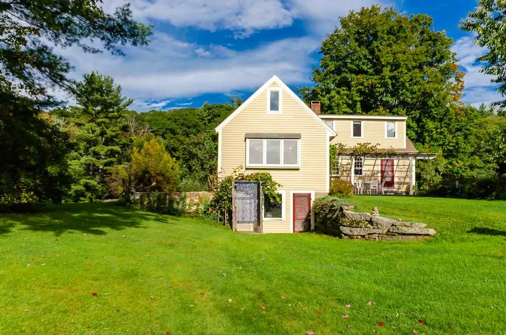 1356 Quaker Street Deering NH 03244