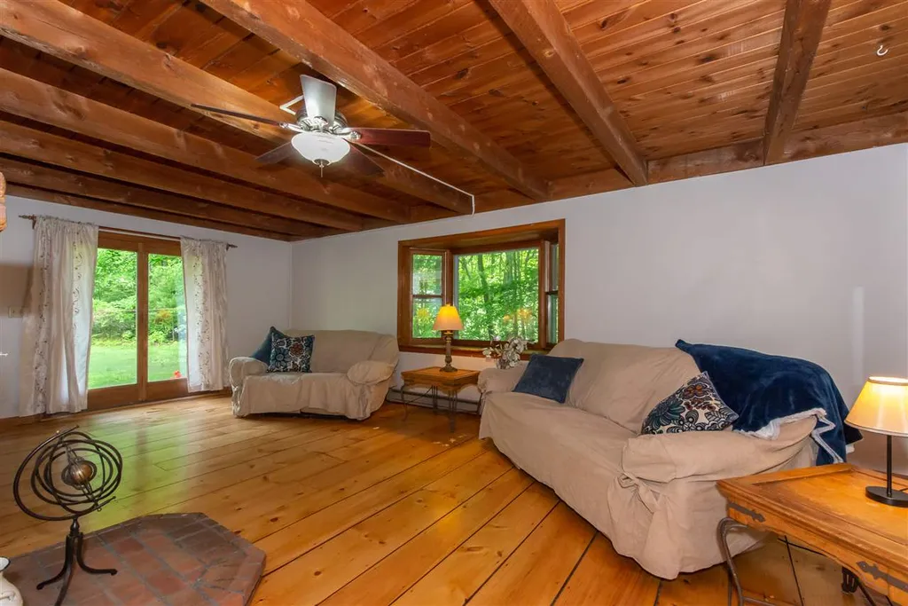 8 Beechwood Drive Strafford NH 03884