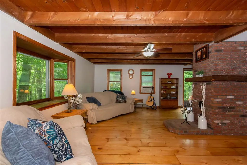 8 Beechwood Drive Strafford NH 03884