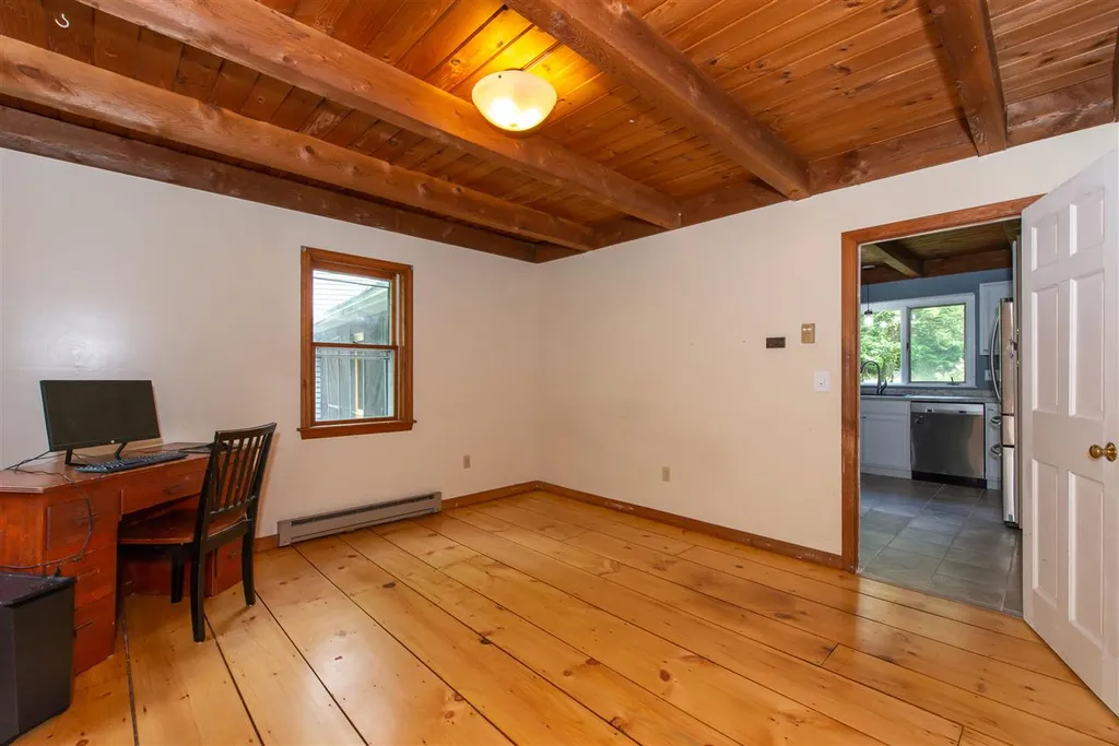8 Beechwood Drive Strafford NH 03884